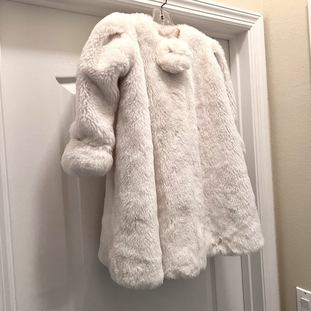 Neiman Marcus Girls Helena Faux Fur Coat-Ivory/Cream-Size 3T-Formal-Festive-Warm - Picture 3 of 16